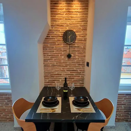 Duo #1 Apartment